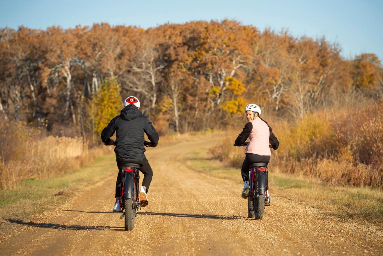 Dakota Dunes Resort Dundurn Bagian luar foto
